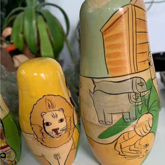 Noah’s ark Bible story nesting dolls - Picture 3 of 9